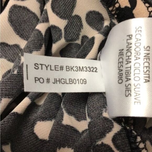 J. HOWARD Women’s Animal Print Stretch Back Zipper Tunic, size 16 - Picture 8 of 8